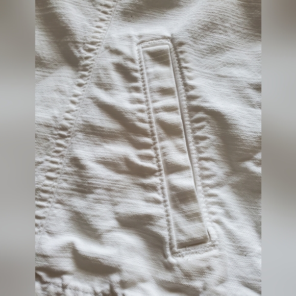 GAP White Classic Denim Jacket - Picture 7 of 11